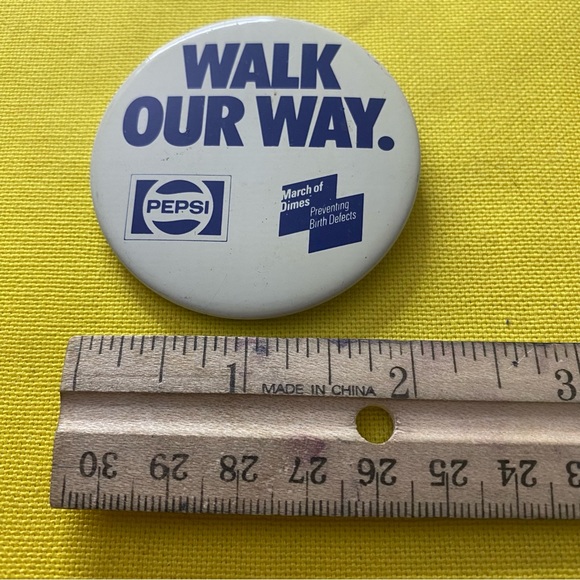 Vintage 1980s Pepsi Cola Pop Soda March of Dimes Walk Our Way Pin Back Button - Picture 2 of 3